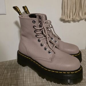Dr. Martens Jadon III Platform Boots In Vintage Taupe Pisa Womens 6 EU37 Leather